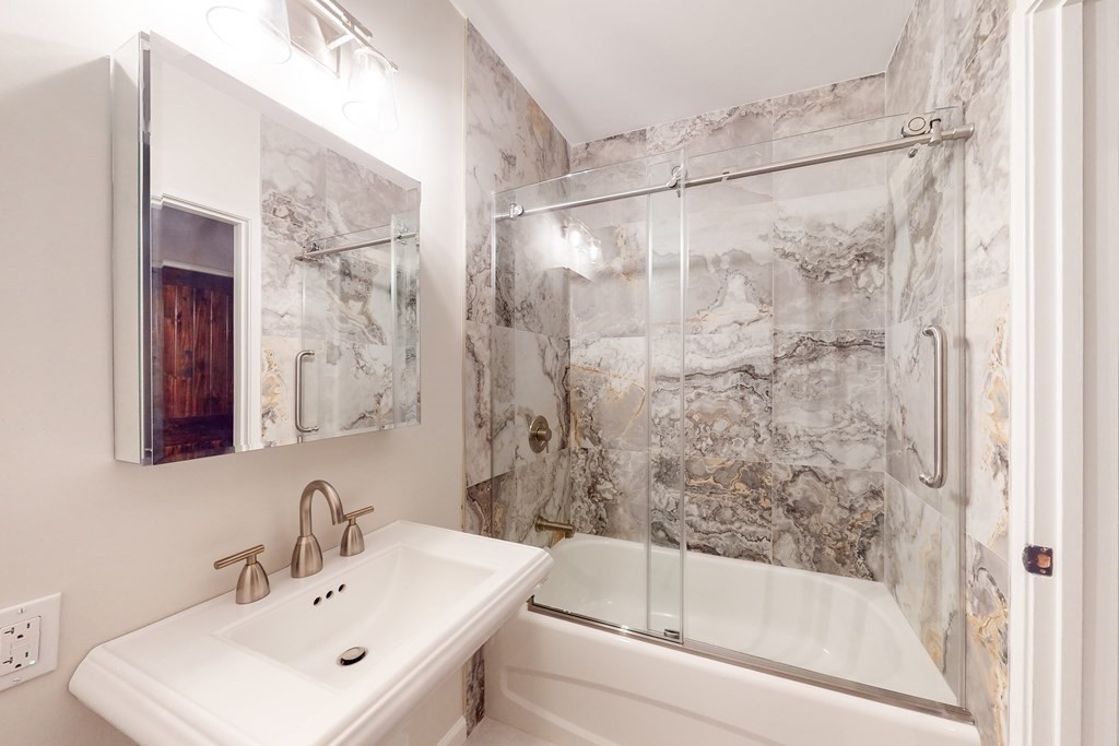 35 Channel Center St, Seaport District