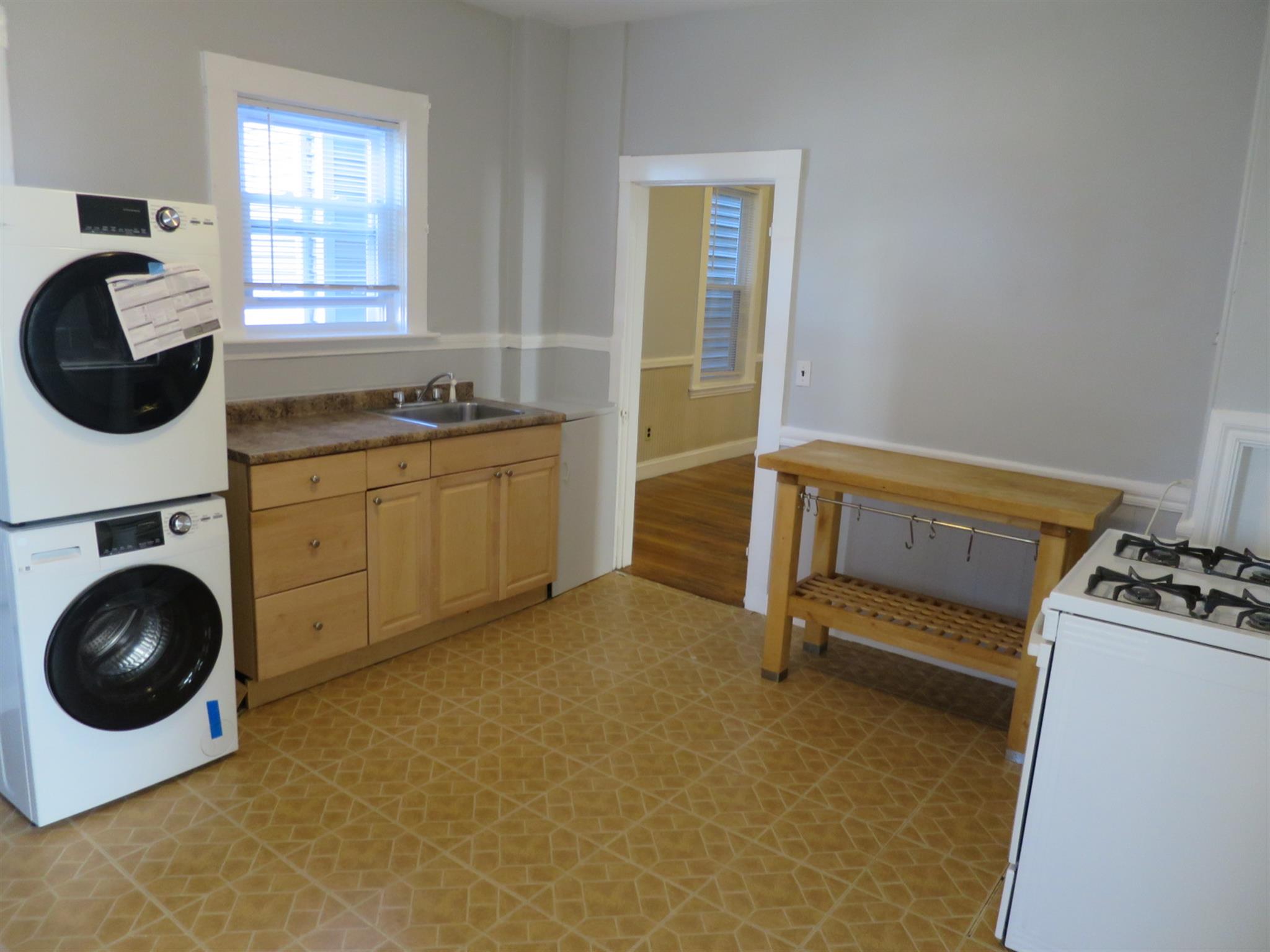 42 Glenwood Rd, Somerville