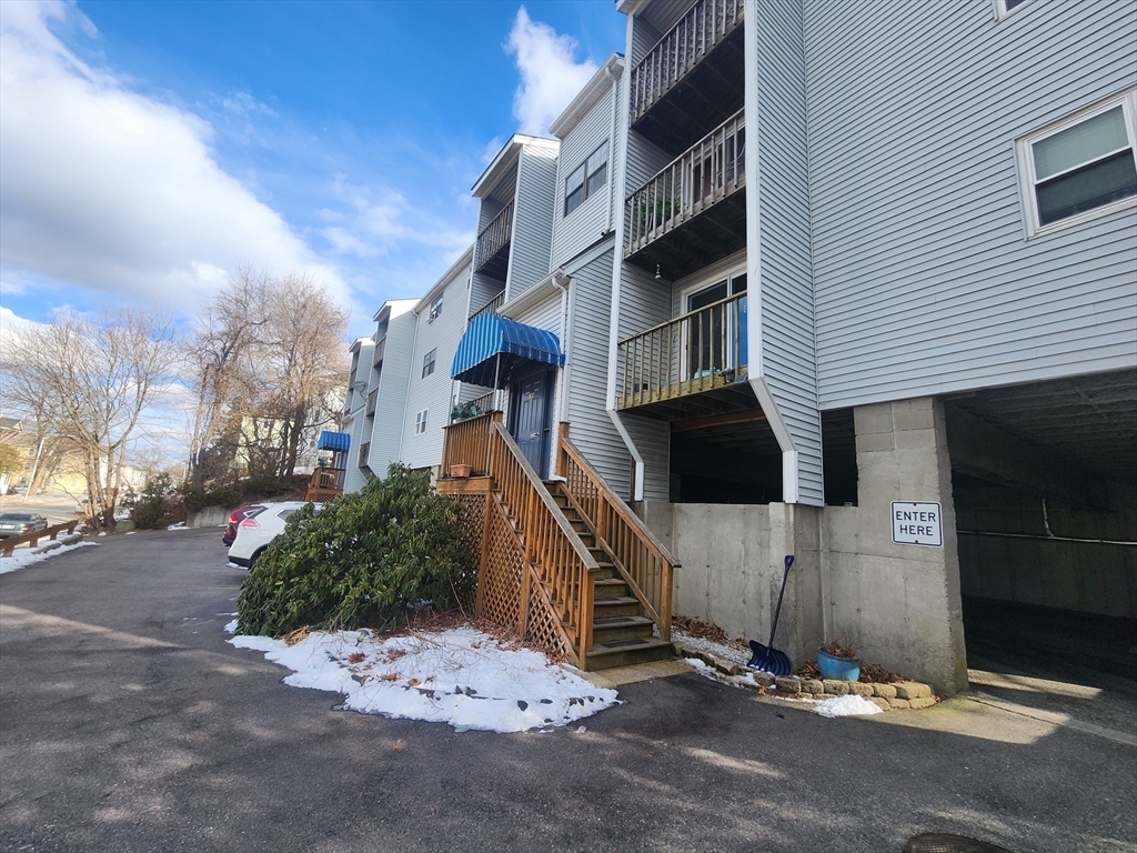 199 Perry, Worcester