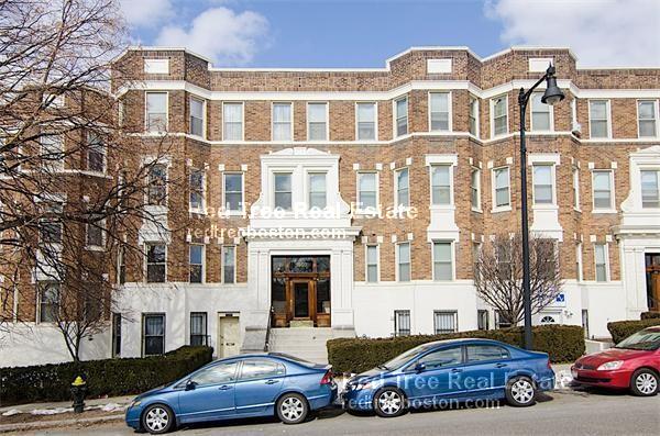 1669 Commonwealth Ave, Brighton