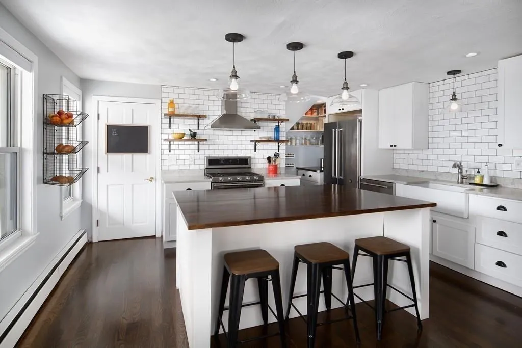144 Brooks St, East Boston