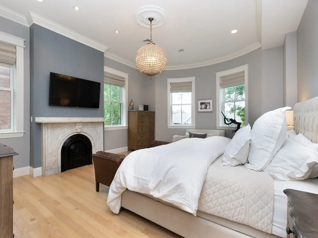 401 Main St, Charlestown
