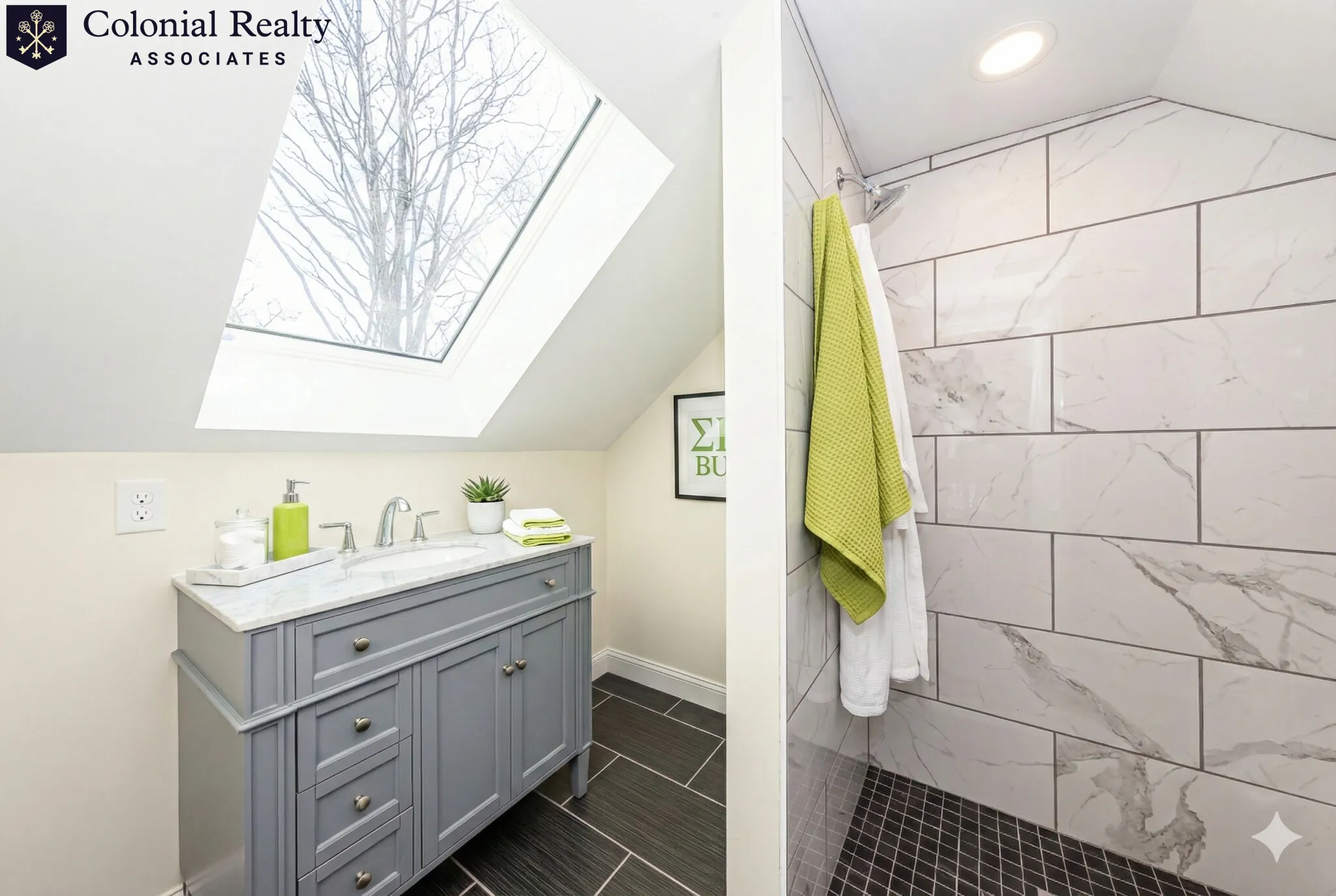 48 Caldwell Rd, West End