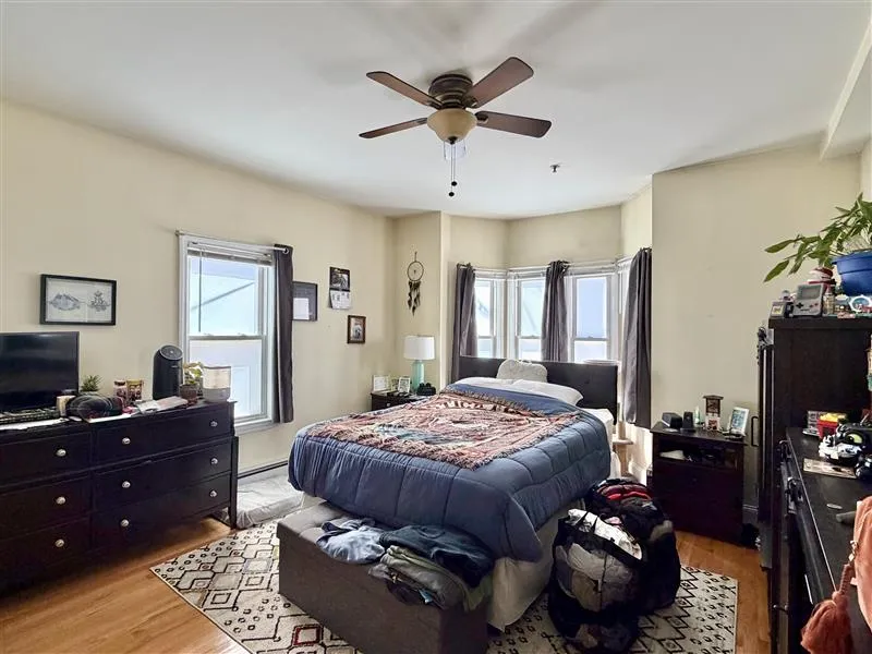 15 Bonair St, East Somerville