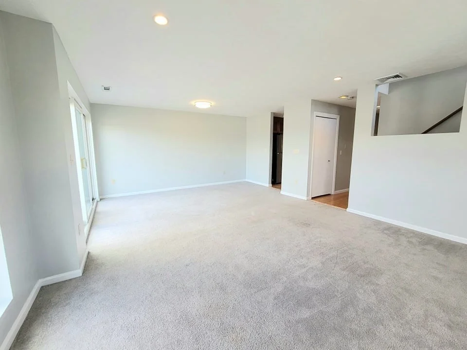 391 Hyde Park Ave, Jamaica Plain