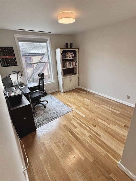 25 Marion St, Coolidge Corner