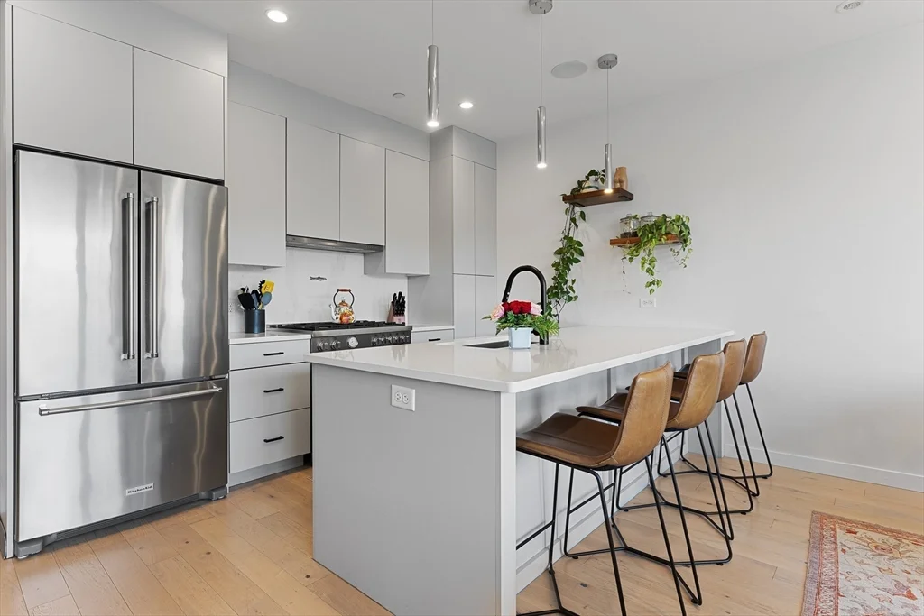 340 W 2nd St, South Boston