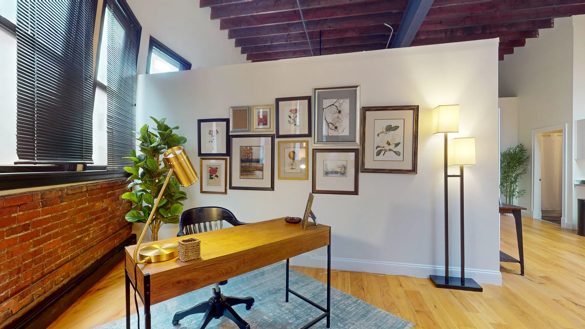 19 Stanhope St, Back Bay