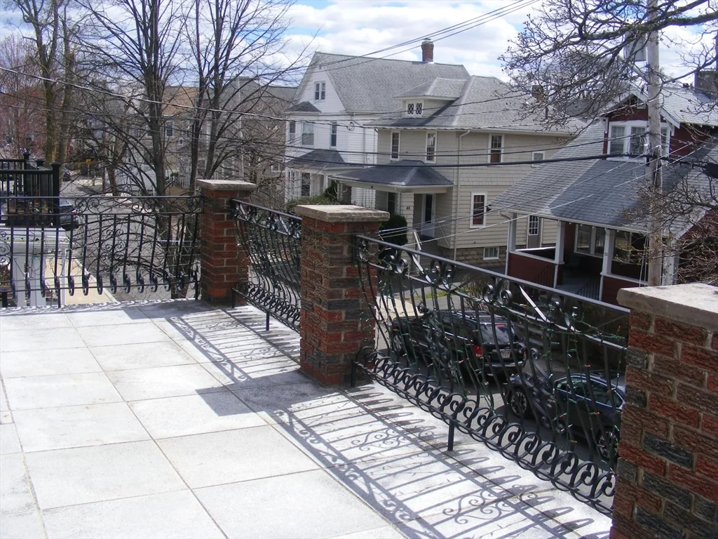 53 Marshall St, Medford