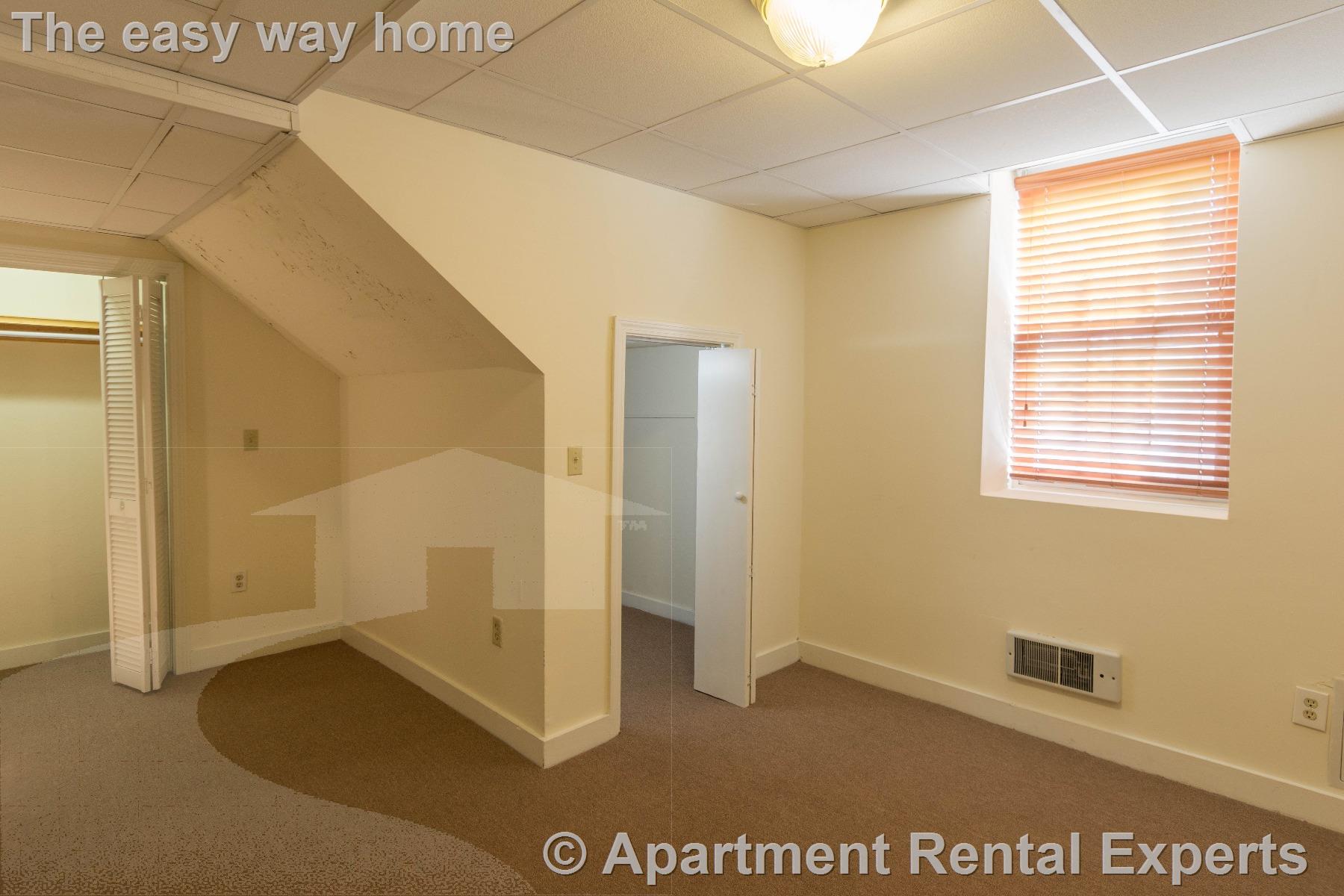 1616 Massachusetts Ave, Harvard Square