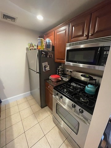 779 E 5th St, South Boston