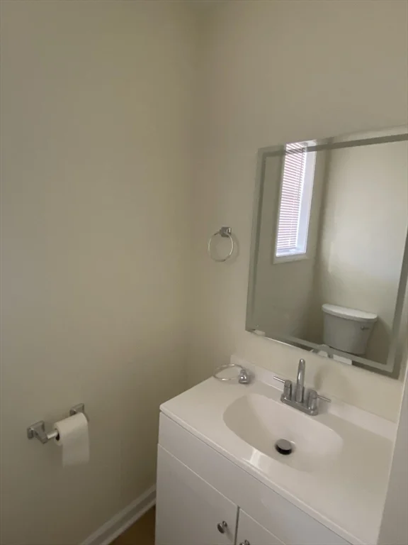 55 Burrage Ave, Leominster