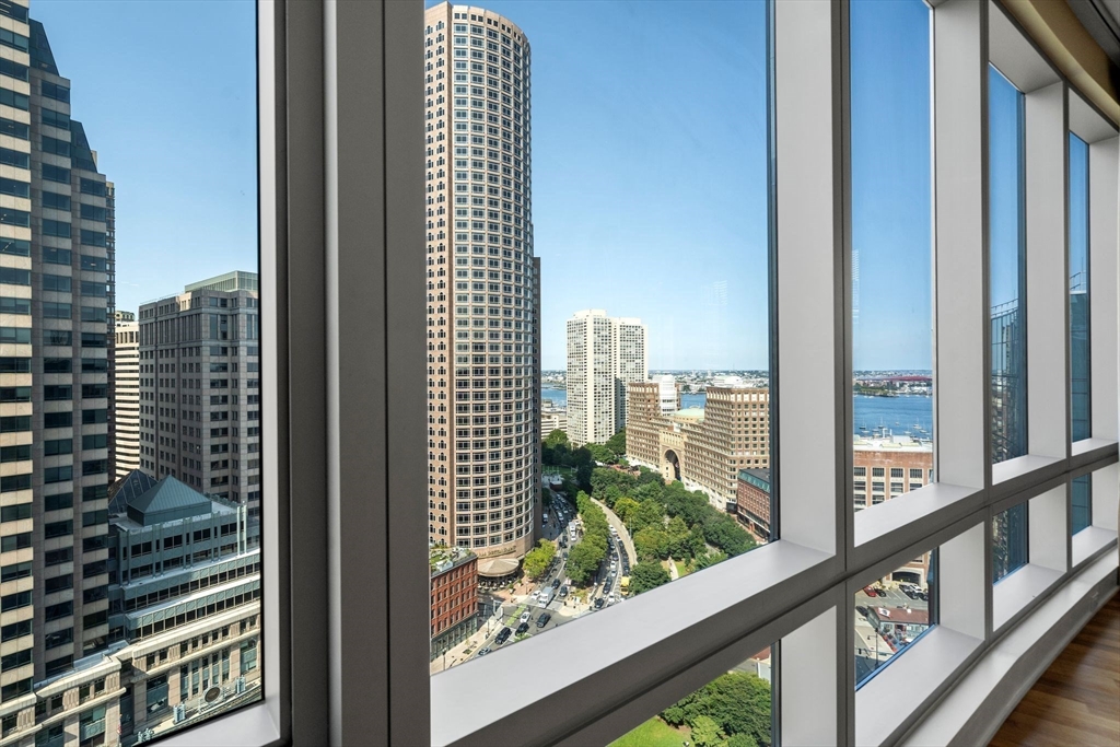 500 Atlantic Ave, Waterfront