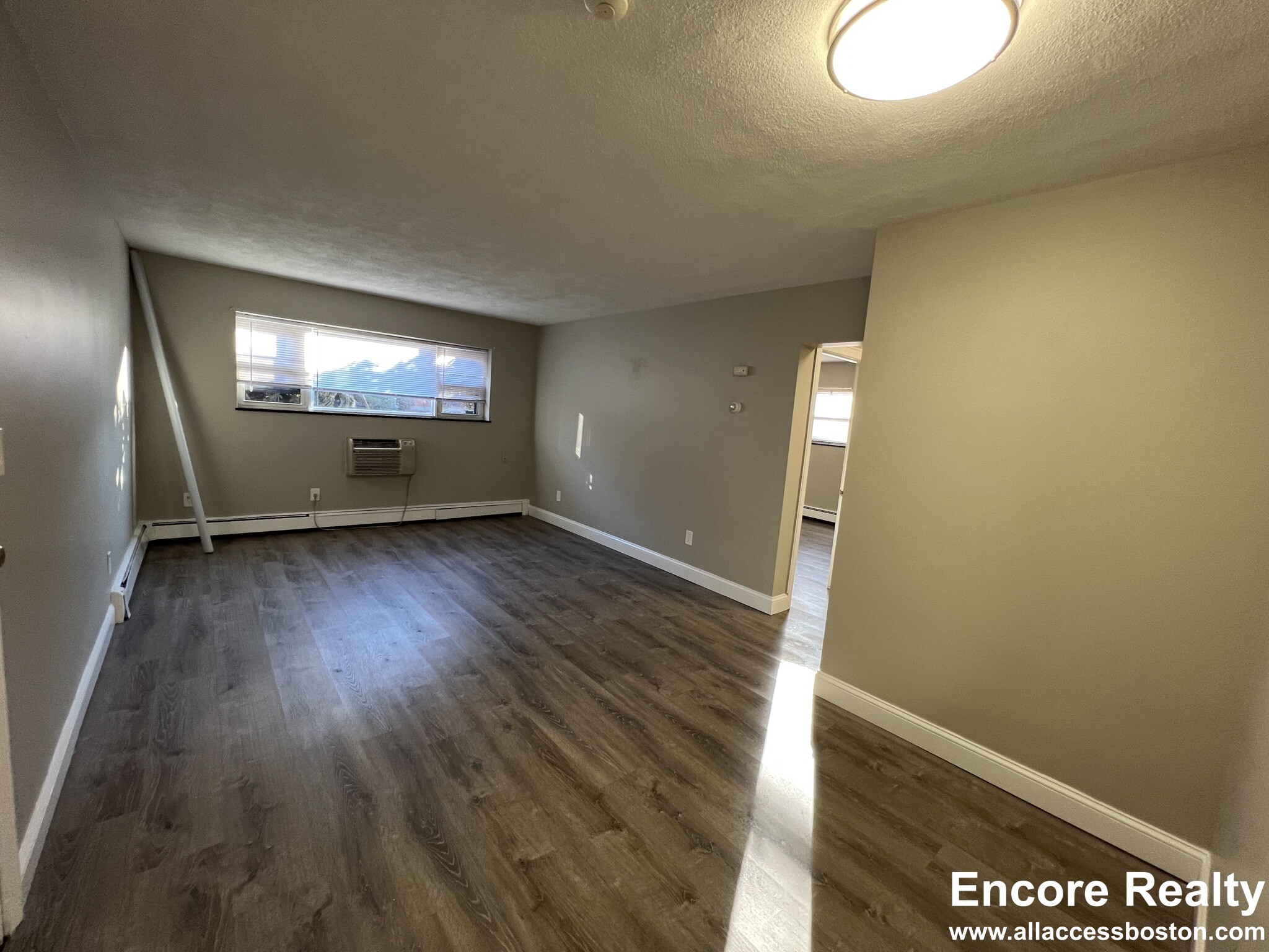 280 Grove St, Auburndale