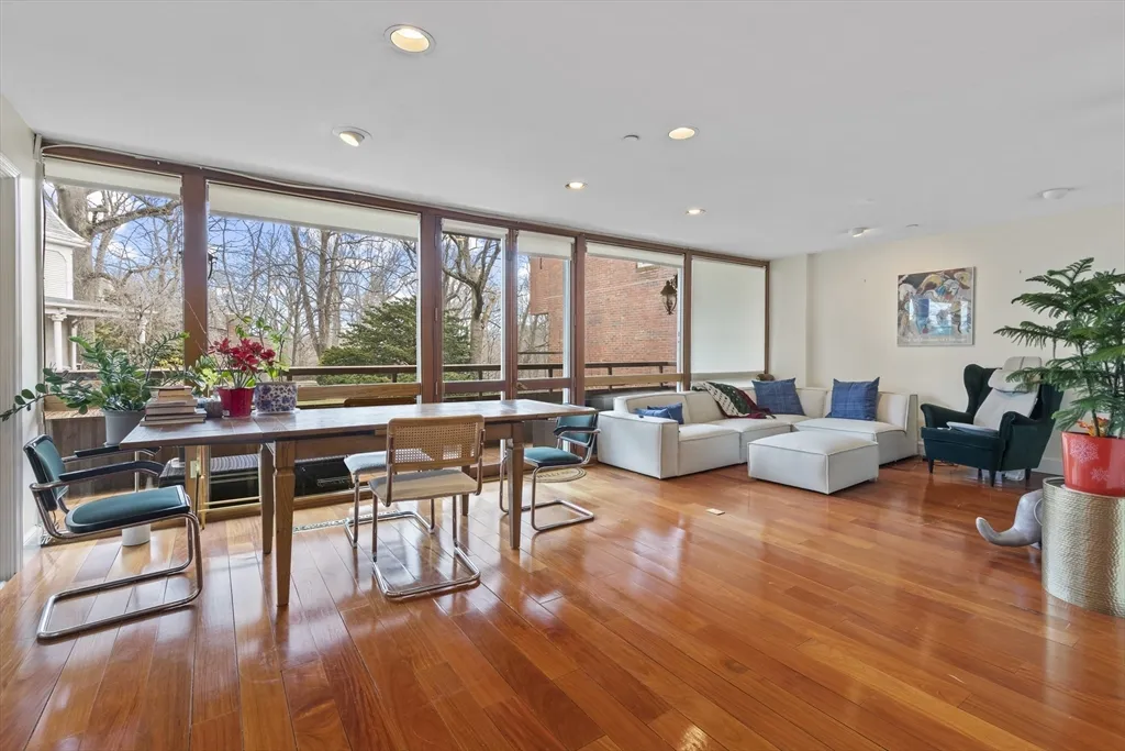 241 Perkins St, Jamaica Plain