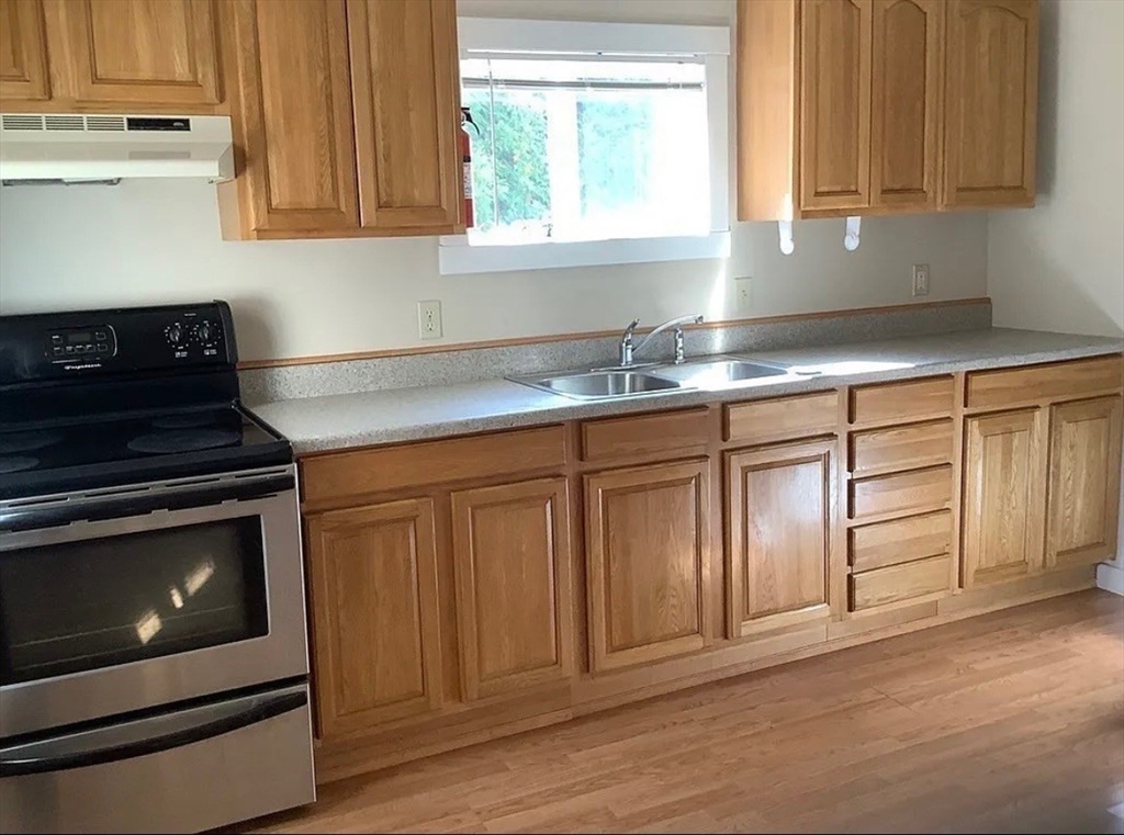 46 Pleasant St, West Brookfield