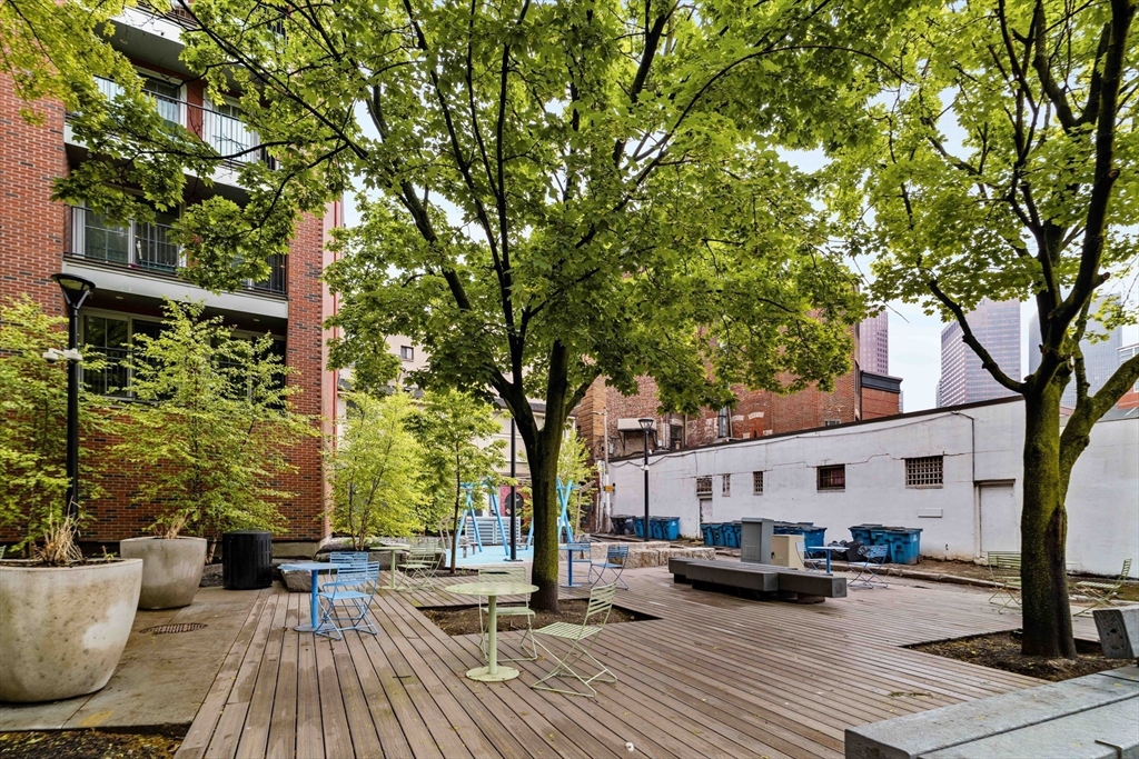 5 N Margin St, North End