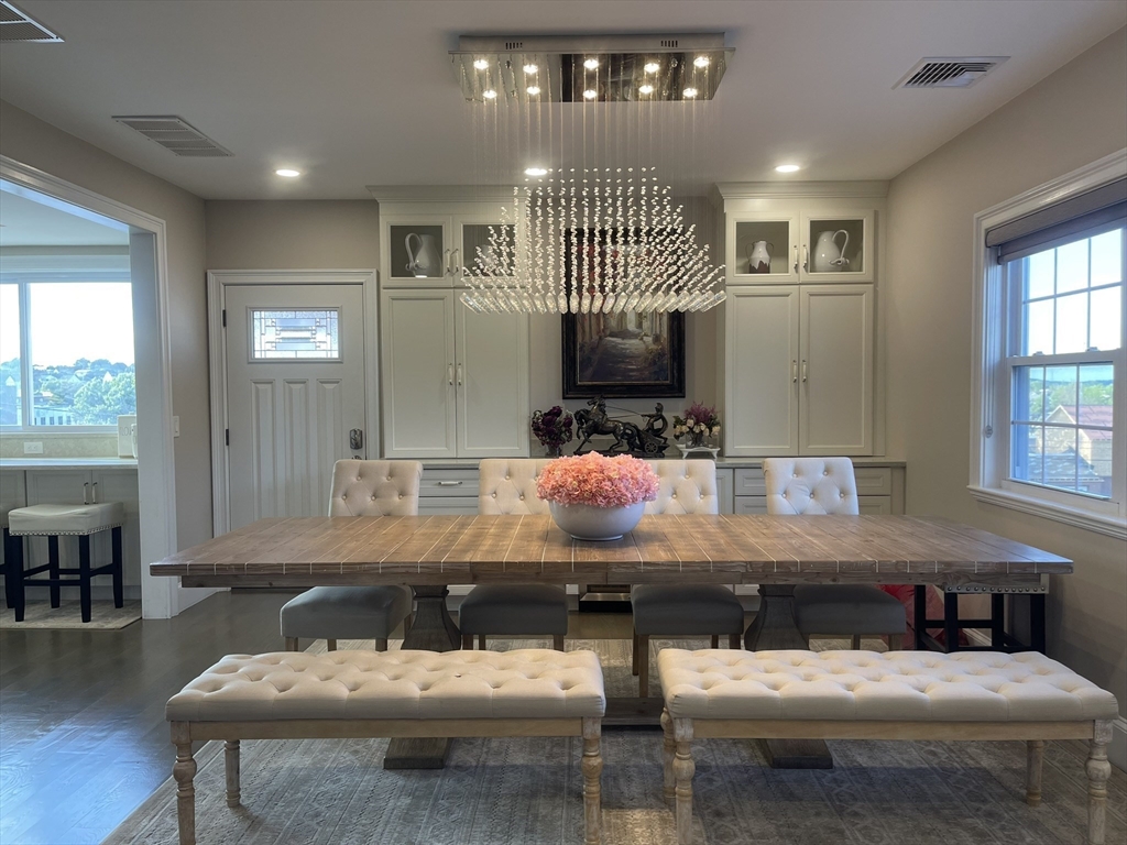 20 Trevalley Rd, Revere