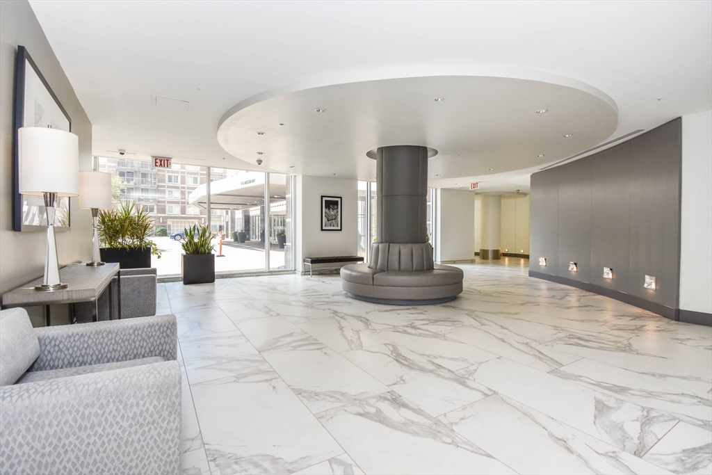 10 Museum Way, East Cambridge