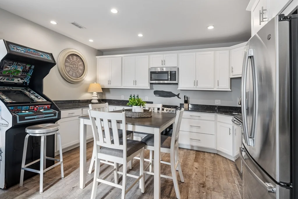 16R Gannett Rd   Winter Rental, Minot