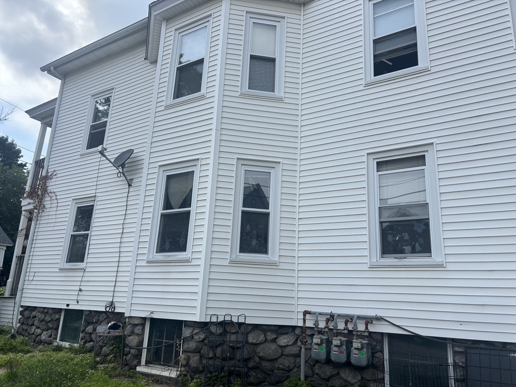 8 Stearns St, Worcester