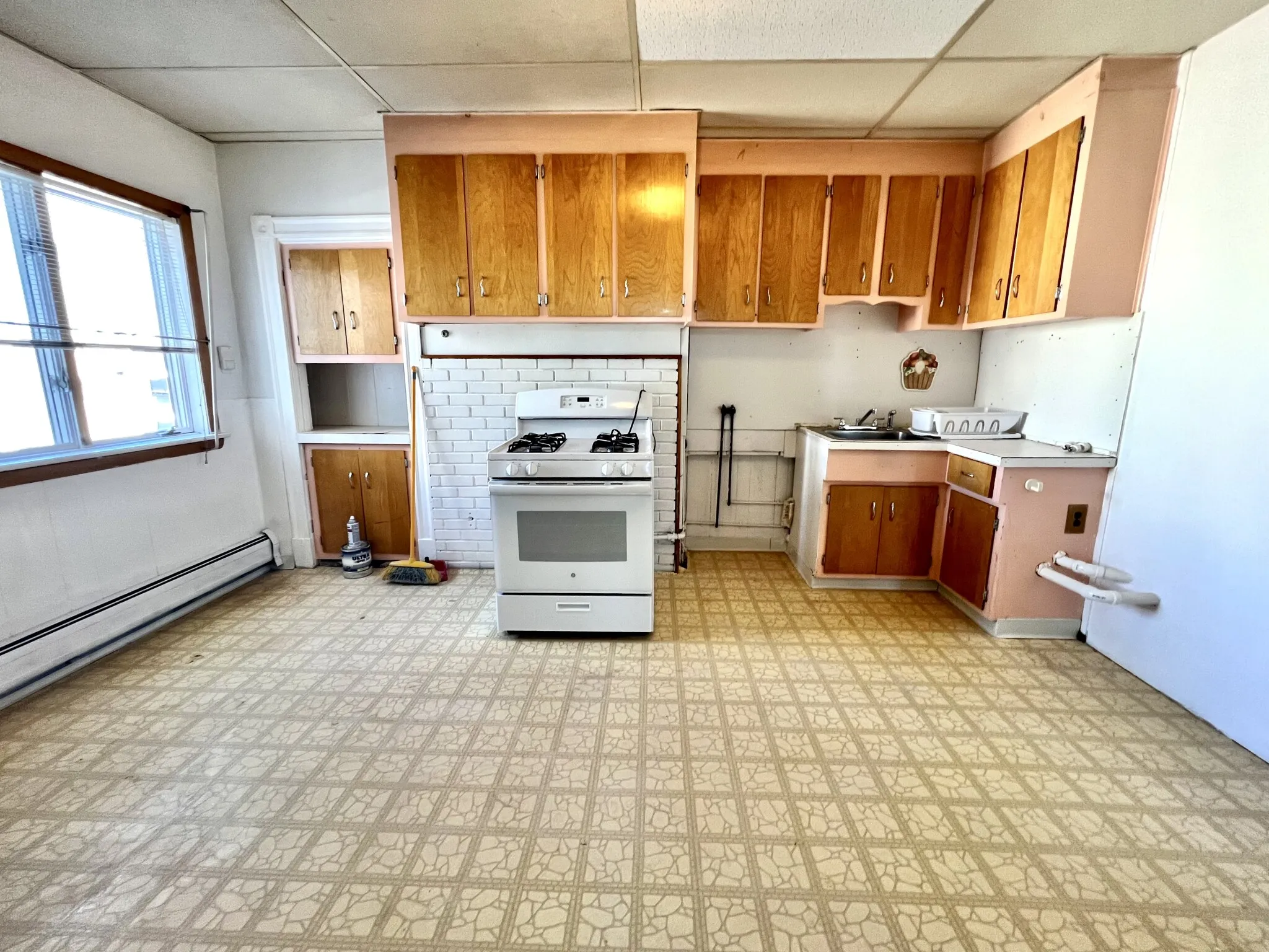 42 Everett St, East Boston