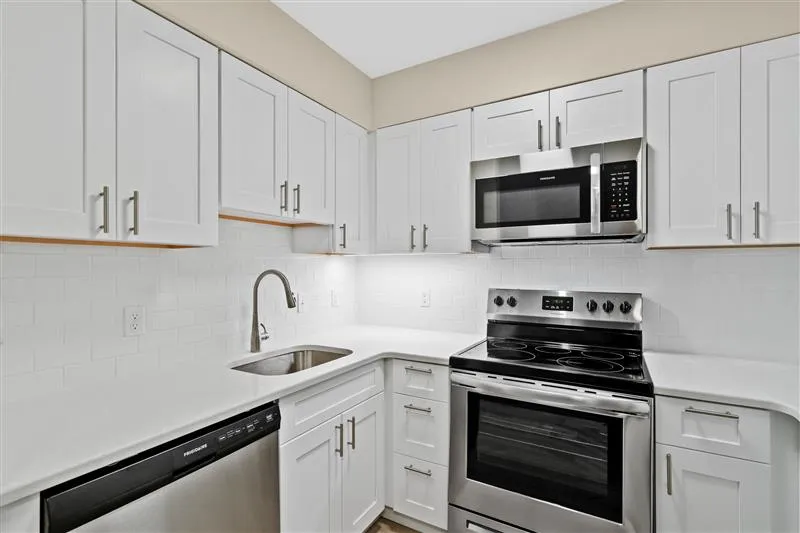 632 Massachusetts Ave, Cambridgeport