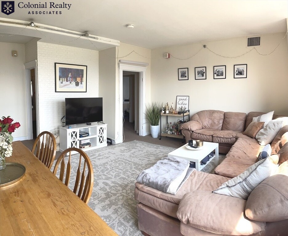 475 Commonwealth Ave, Fenway