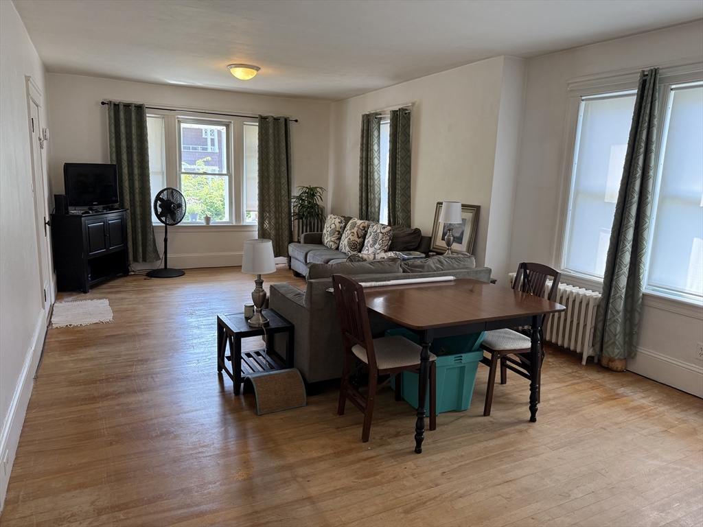 57 Lovell St, Worcester