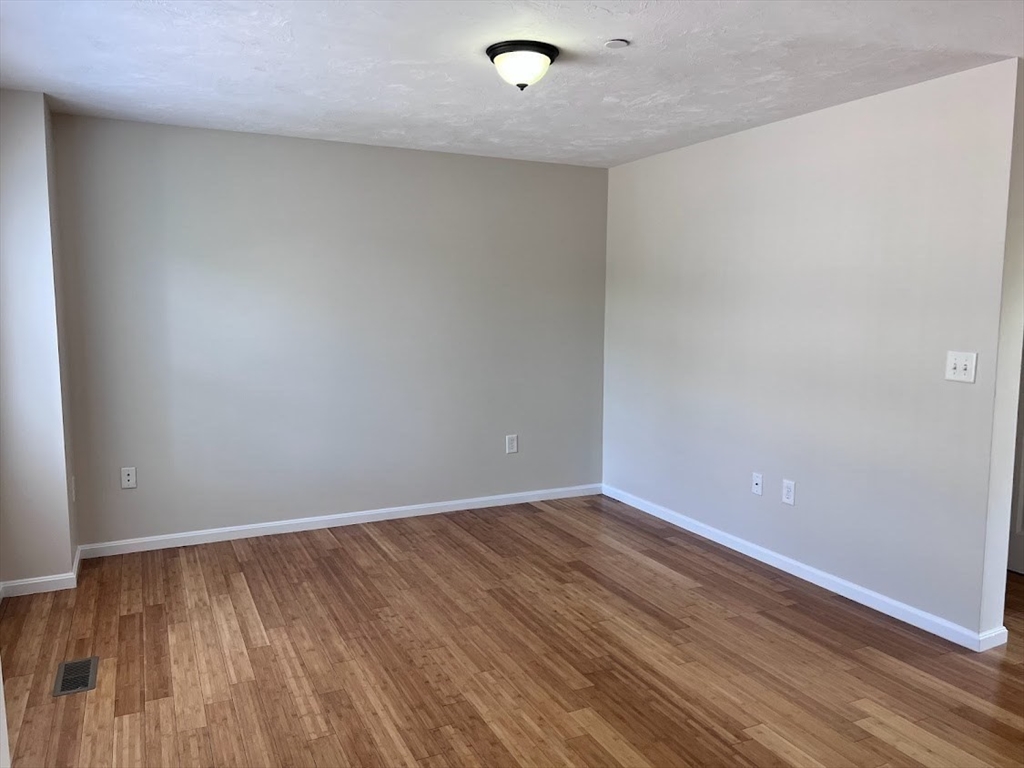 41 Boston Rd, North Billerica