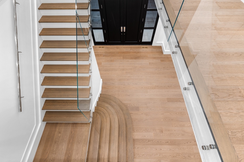 138 Woodland Rd, Brookline