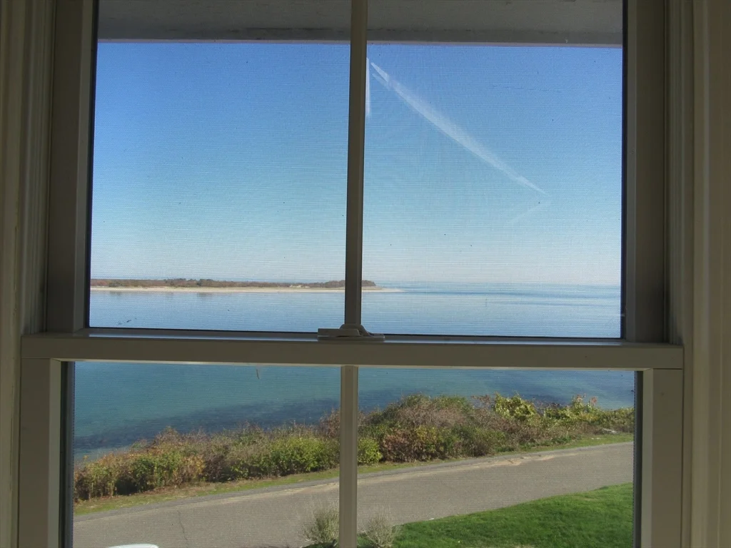 4 Cliff Rd, Little Neck