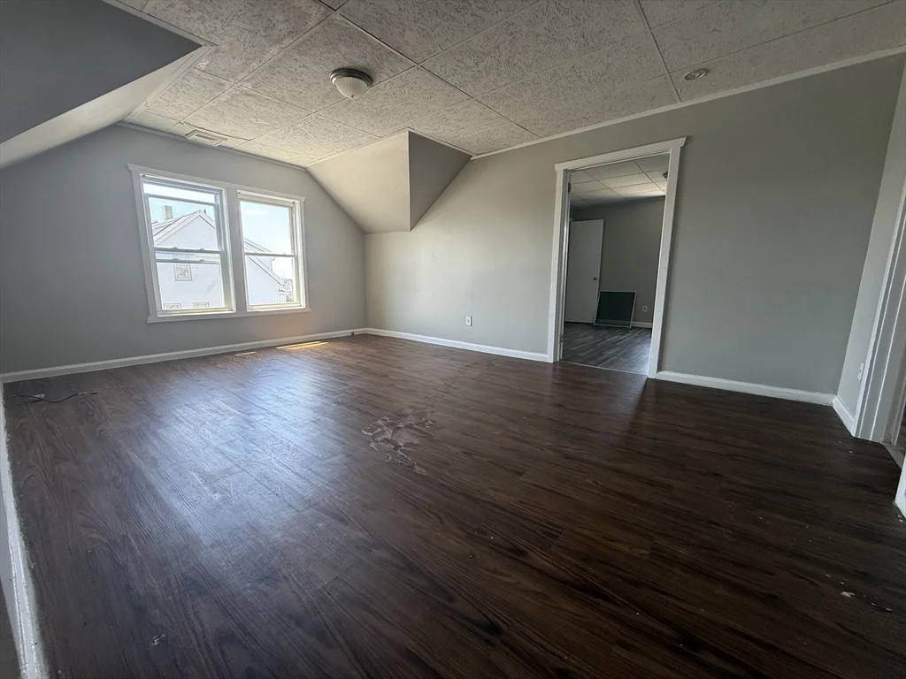 908 Plymouth Ave, Fall River