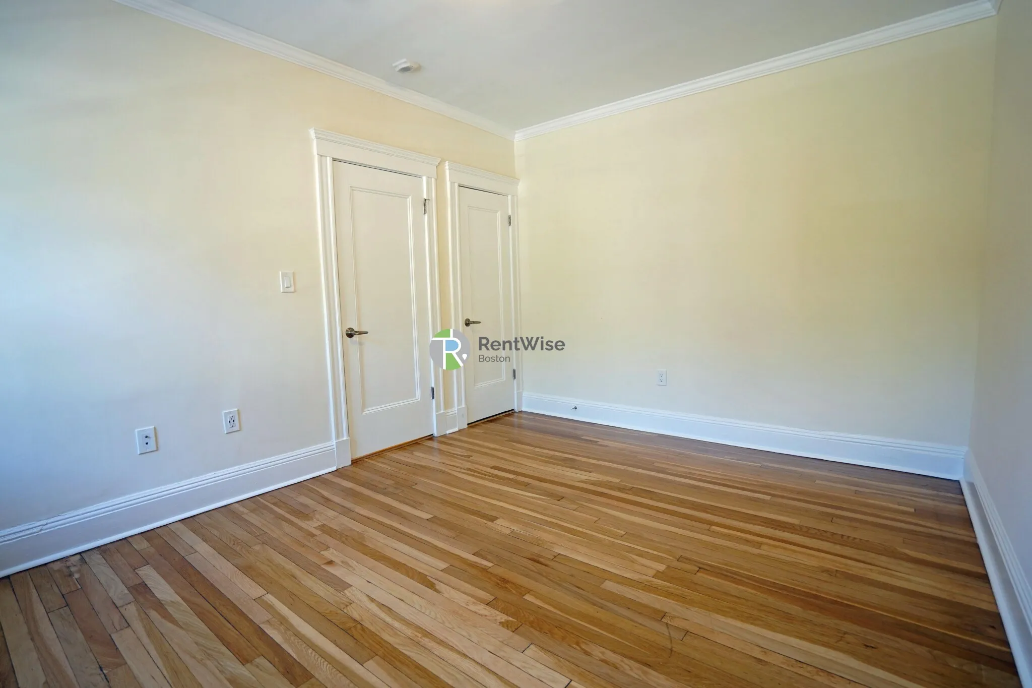 26 Chauncy St, Neighborhood Nine