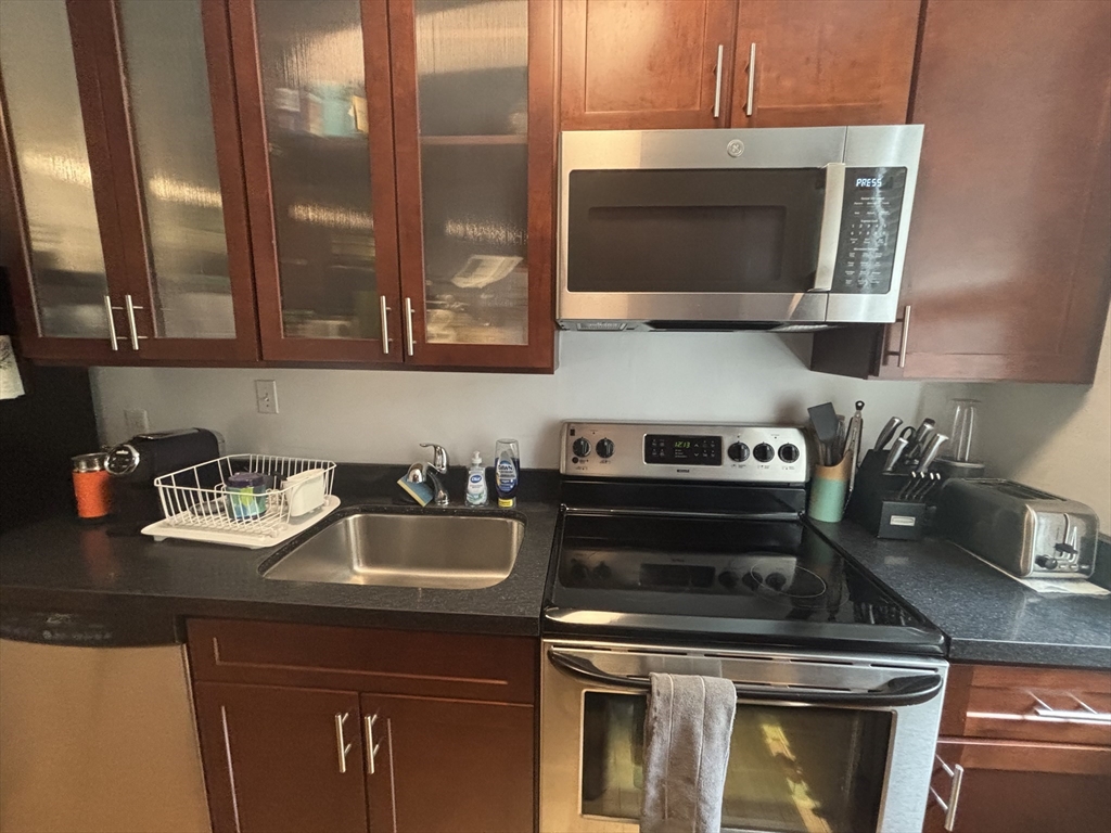 52 Strathmore, Brighton