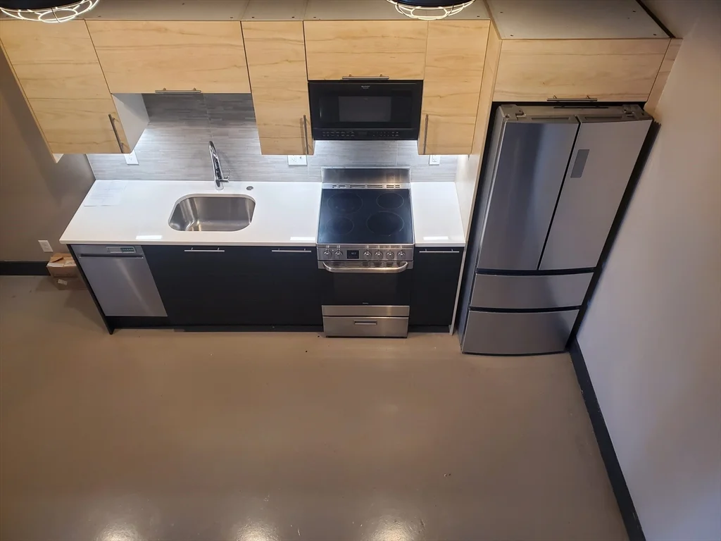 173 Border St, East Boston