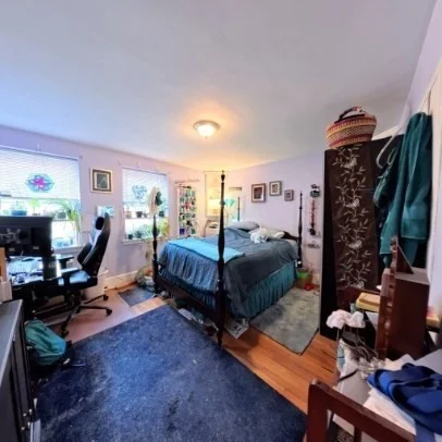 1 O'leary Way, Jamaica Plain
