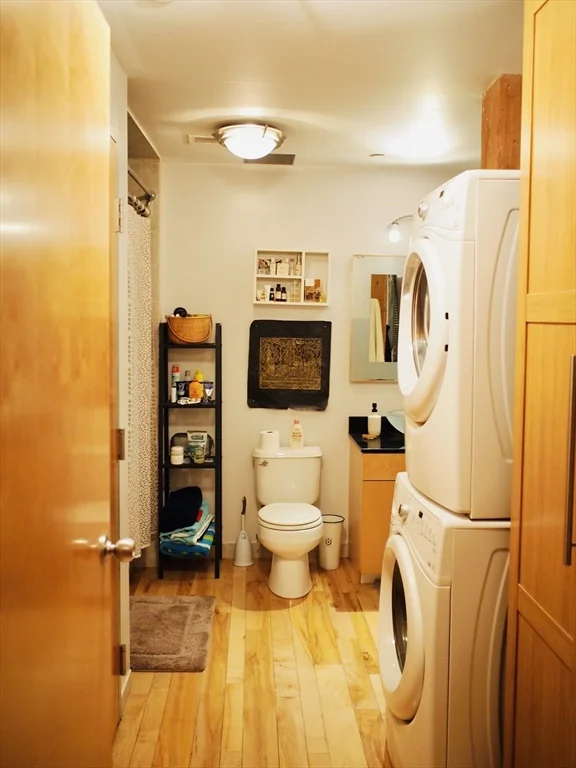 11-21 Wormwood, Seaport District