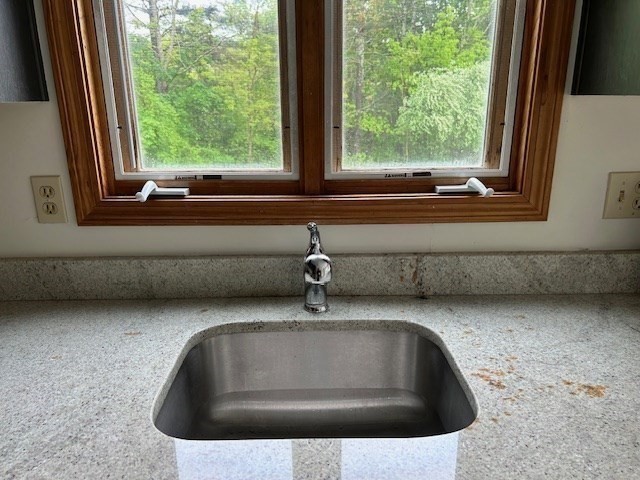 12 Harriet Dr, Bridgewater