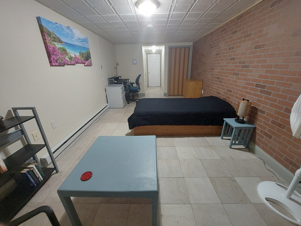 31 Tapley Ave, Revere