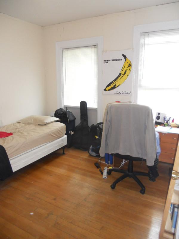 2 Ashford Ct, Allston