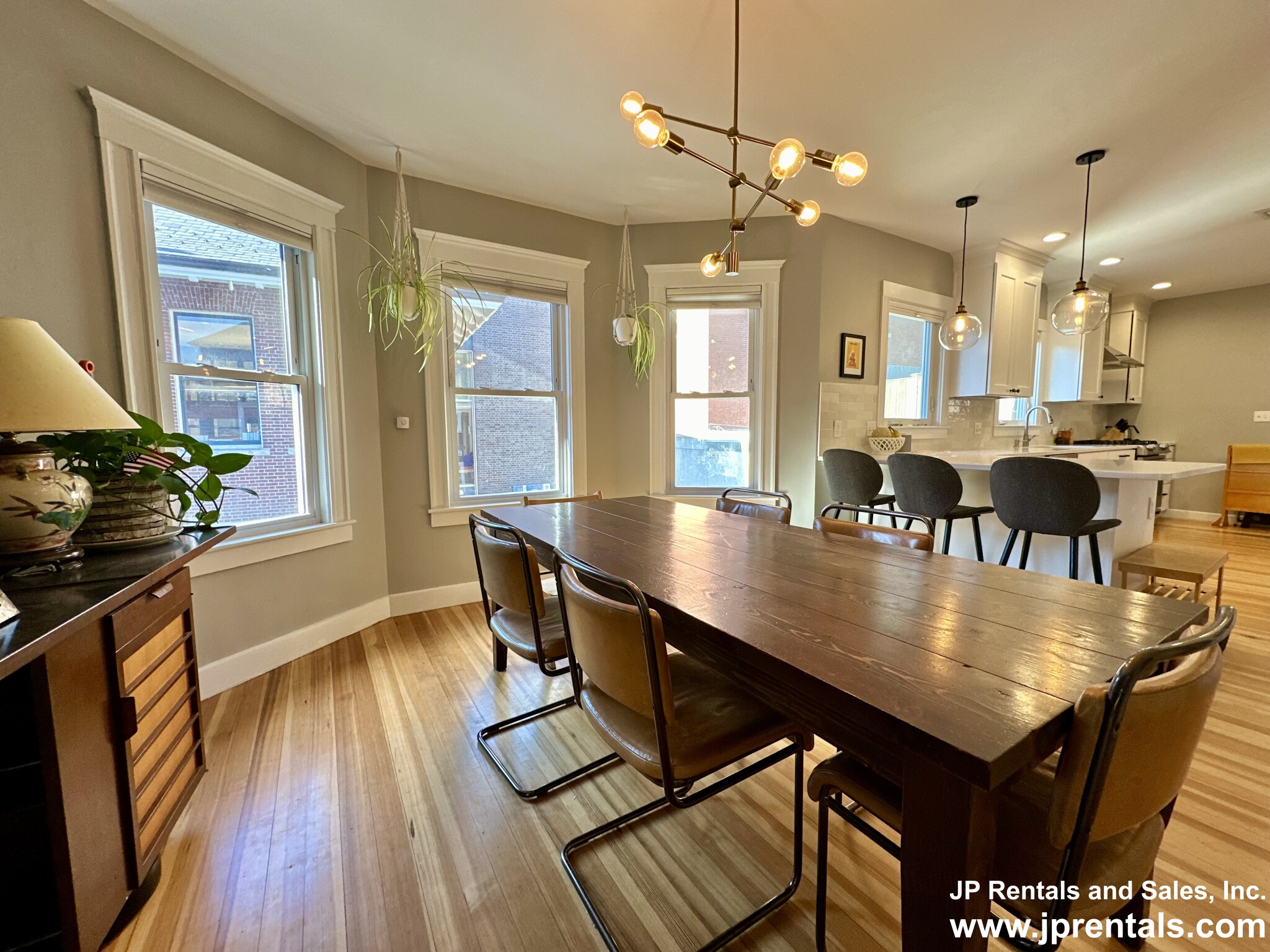 4 bed, 2 bath apartment for rent at 22 Sedgwick St Unit 2, Jamaica Plain — photo 5 of 26