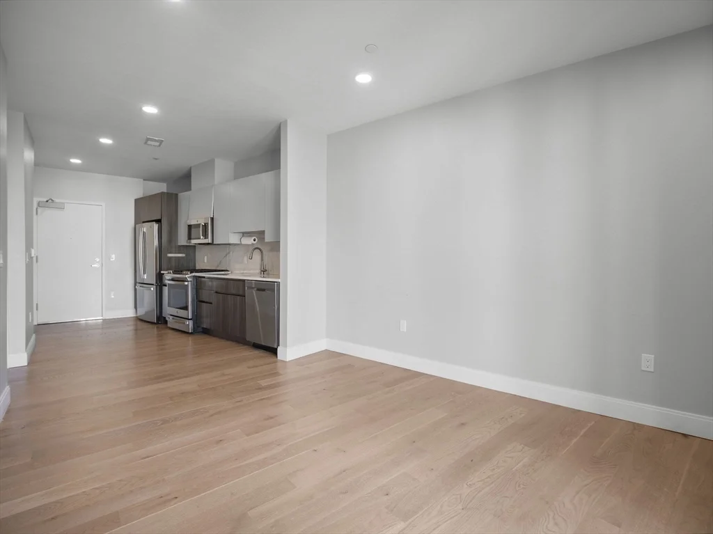 9 Central St, Spring Hill