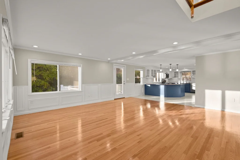767 Walnut St, Lynnfield