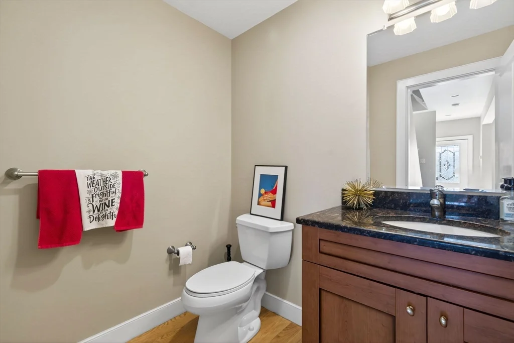 170 W 3rd St, South Boston