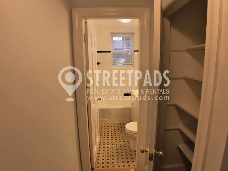 1157 Beacon St, Longwood