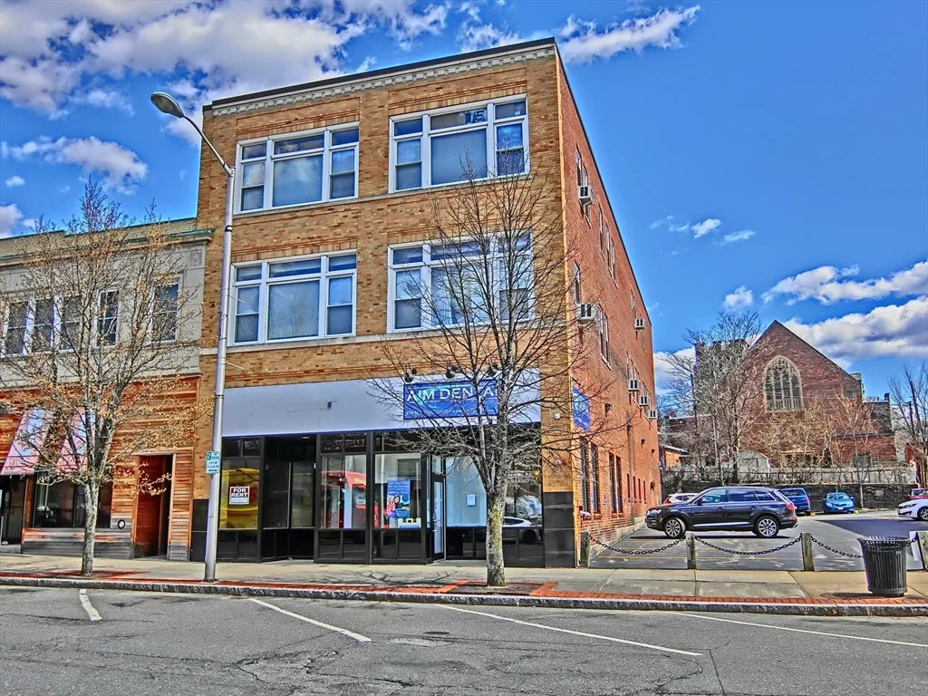 25 High St, Clinton