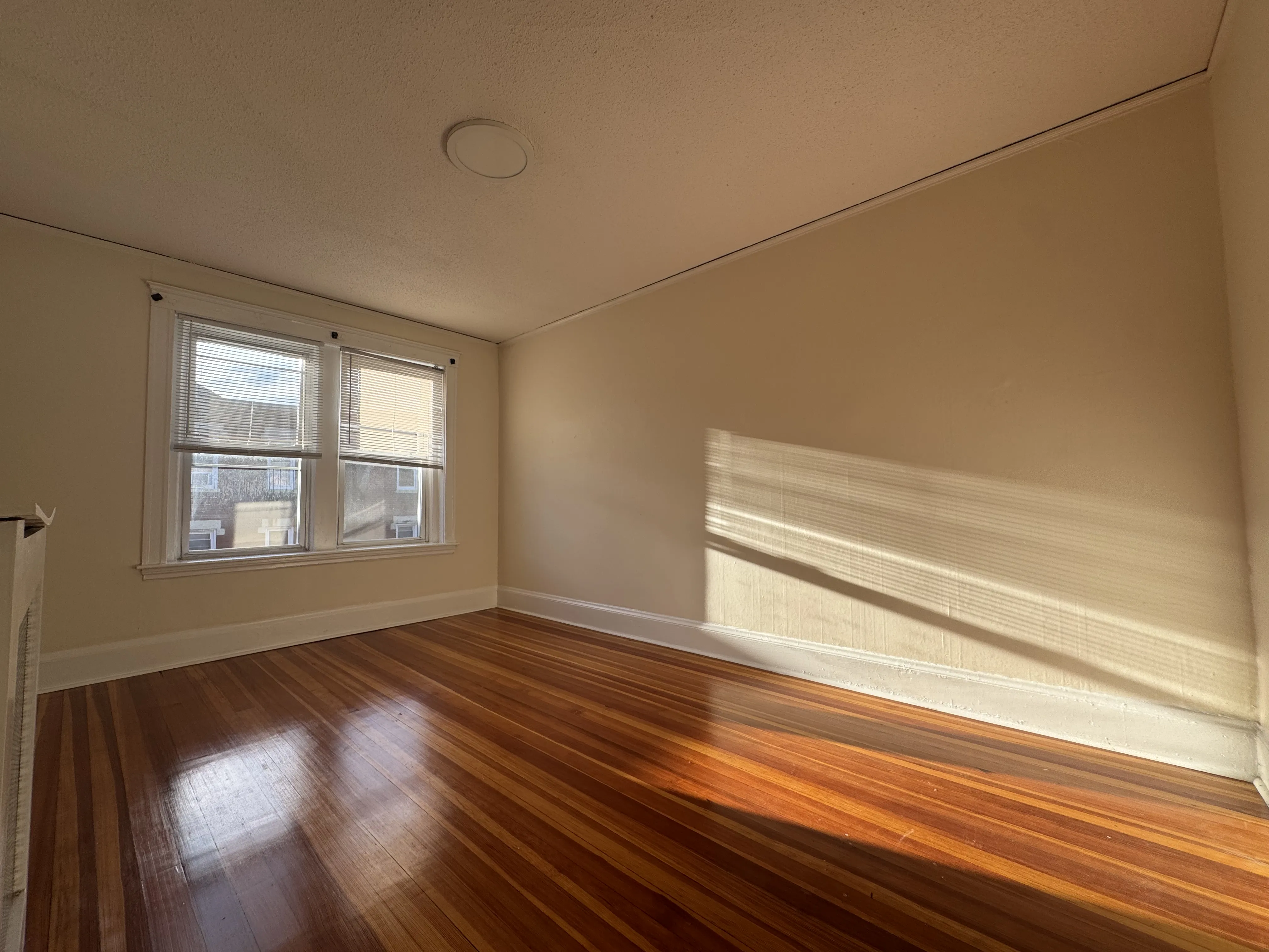 6 Barrows St, Allston