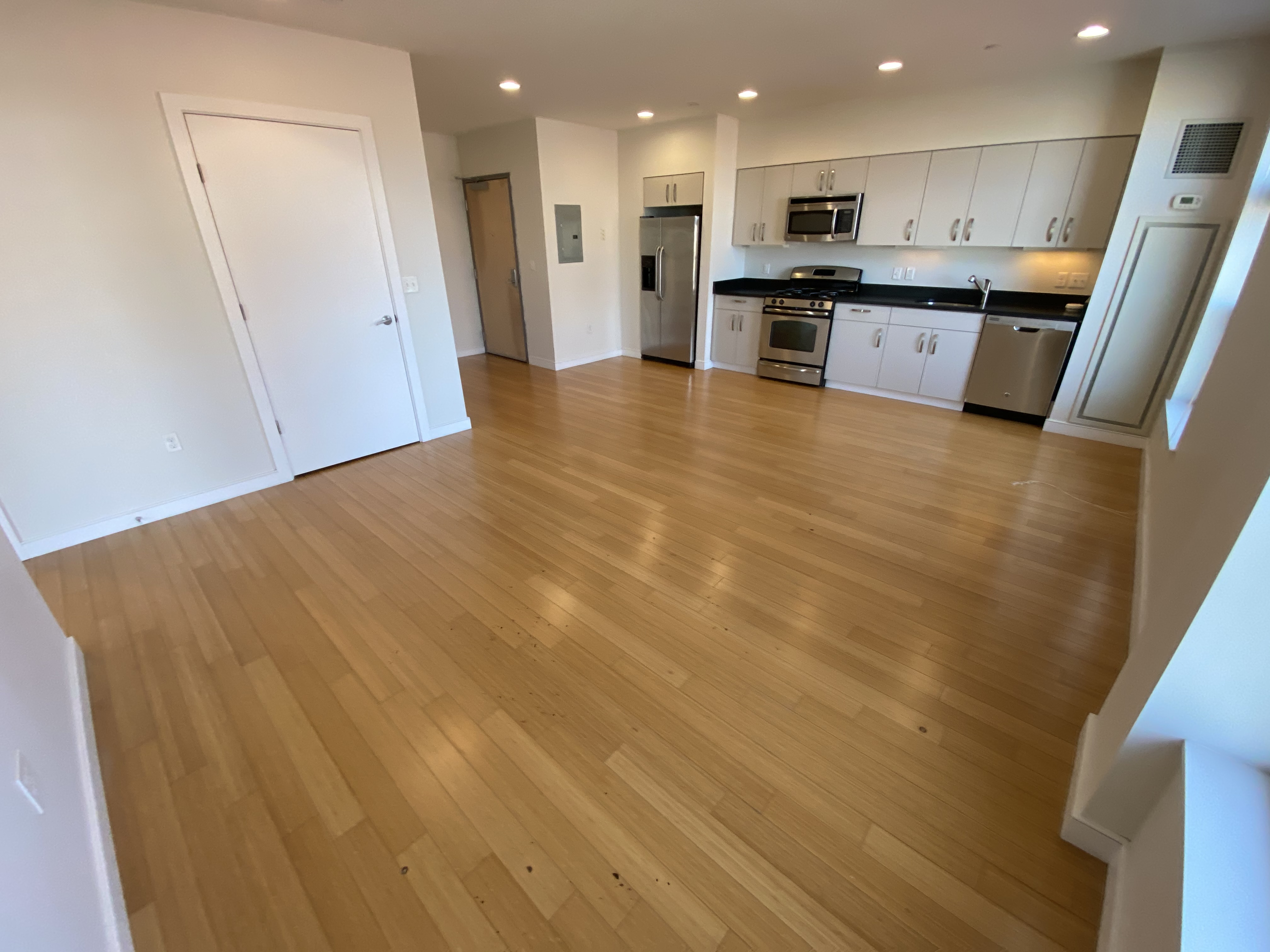 601 Albany St, South End