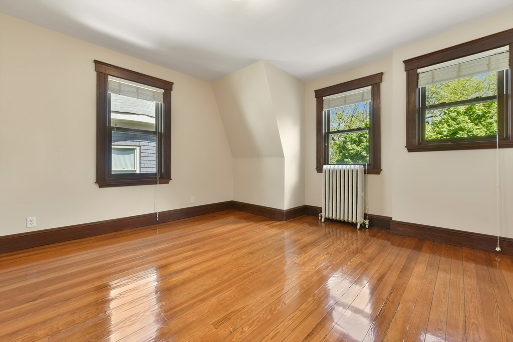 28 Meredith St, West Roxbury